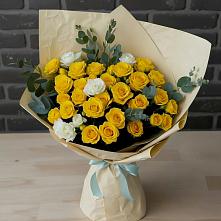 Букет цветов из:  Розы в Троицком Алтайский край