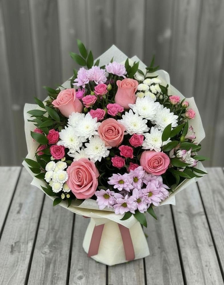 Букет цветов из: Альстромерии, Гвоздики, Розы и Хризантемы в Троицком Алтайский край