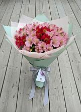 Букет цветов из:  Альстромерии в Троицком Алтайский край