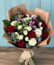 Букет цветов из:  Розы и Альстромерии #REPLACE_PRED# Троицком Алтайский край