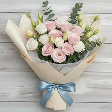 Букет цветов из:  Лизиантусы #REPLACE_PRED# Троицком Алтайский край