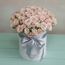 Цветочная композиция из Розы в шляпной коробке в Троицком Алтайский край