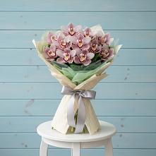 Букет цветов из:  Орхидеи и Розы #REPLACE_PRED# Троицком Алтайский край