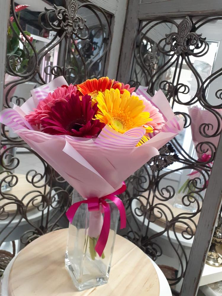 Букет цветов из: Герберы в Троицком Алтайский край