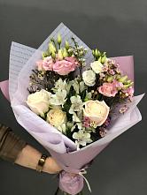Букет цветов из:  Альстромерии, Розы и Лизиантусы #REPLACE_PRED# Троицком Алтайский край