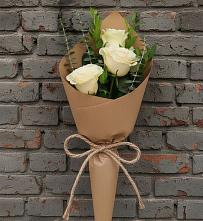 Букет цветов из:  Розы в Троицком Алтайский край