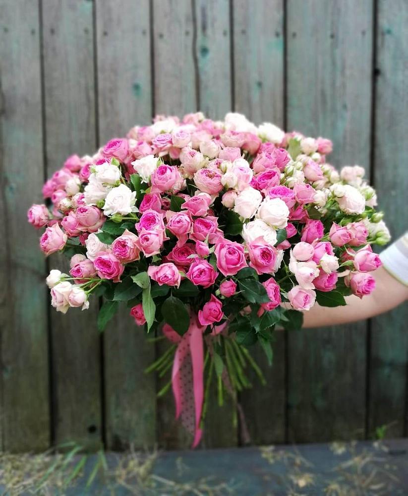 Букет Розовые кустовые розы Натали и Лав Лидия в Троицком Алтайский край