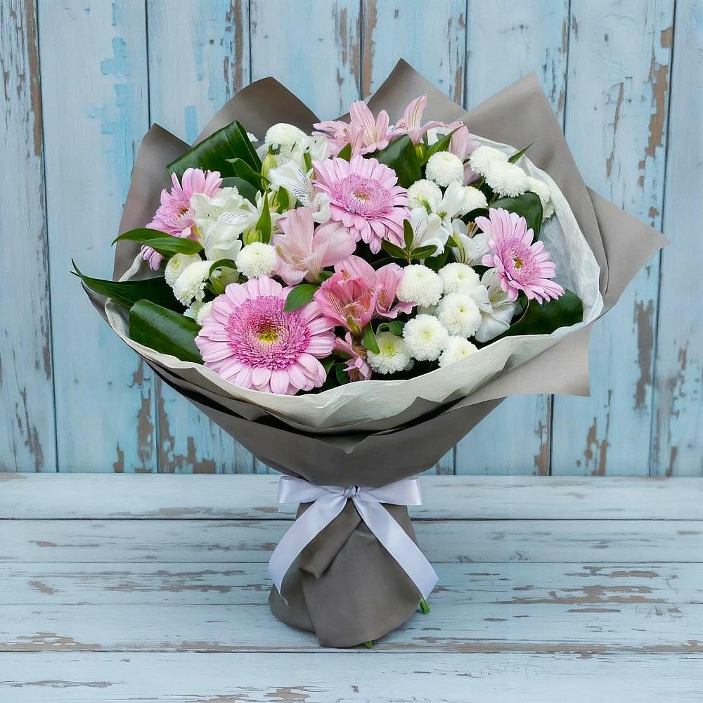 Букет цветов из: Герберы, Альстромерии и Хризантемы в Троицком Алтайский край