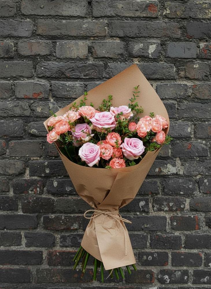 Букет цветов из: Розы в Троицком Алтайский край