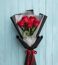 Букет цветов из:  Розы в Троицком Алтайский край