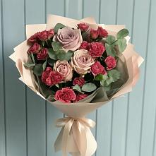 Букет цветов из:  Гвоздики и Розы в Троицком Алтайский край