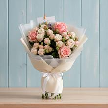 Букет цветов из:  Розы в Троицком Алтайский край