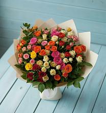 Букет Микс из разноцветных кустовых роз в Троицком Алтайский край